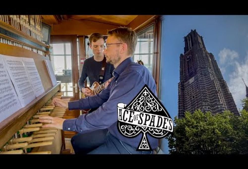 Motörhead, il campanaro che suona Ace Of Spades dal campanile del duomo di Wert, in Olanda. Guarda il video