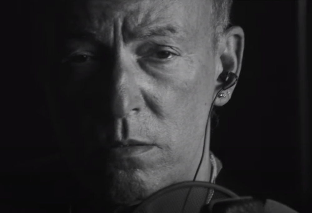 Bruce Springsteen, pubblicato il nuovo singolo "Ghosts" con la E Street Band. Ascoltalo qui e guarda il video