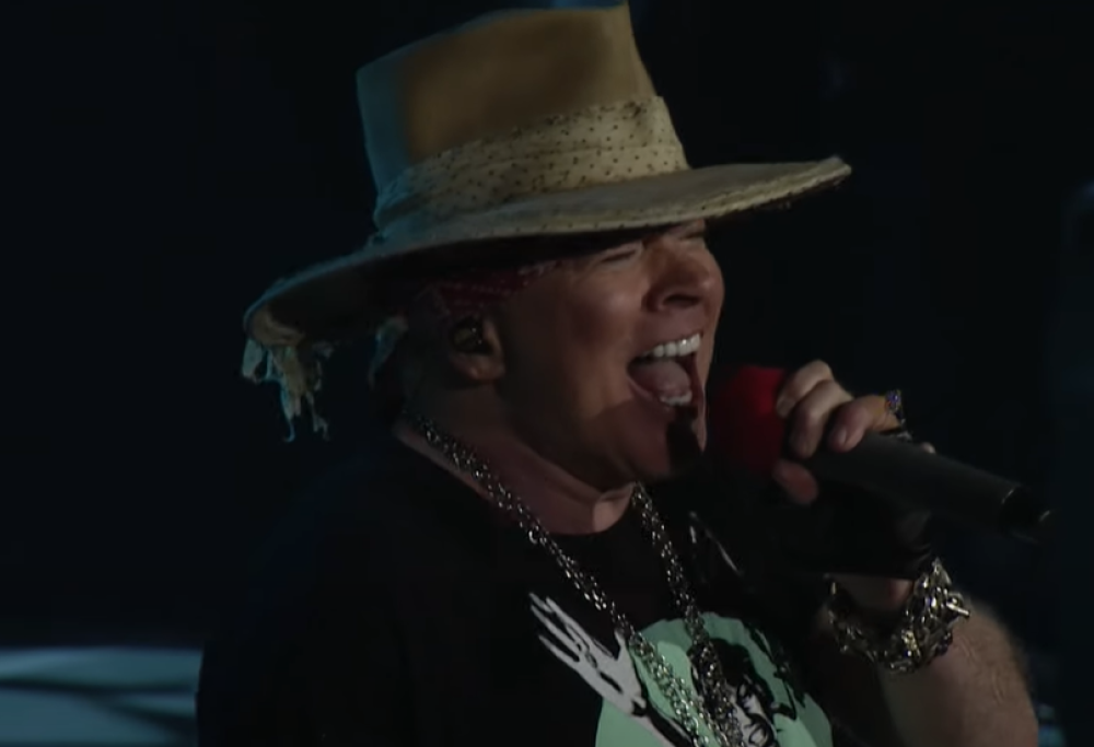Guns N' Roses, pubblicato il concerto registrato in Kansas nel 2019. Guardalo qui