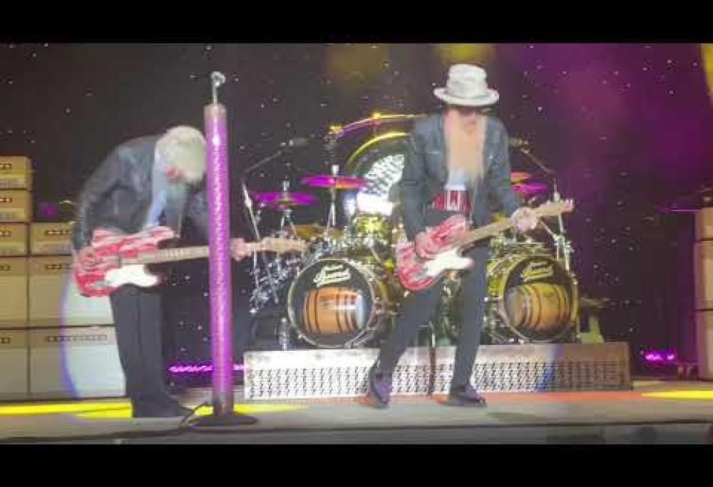 ZZ Top, il primo concerto della band dopo la scomparsa di Dusty Hill. Guarda i video