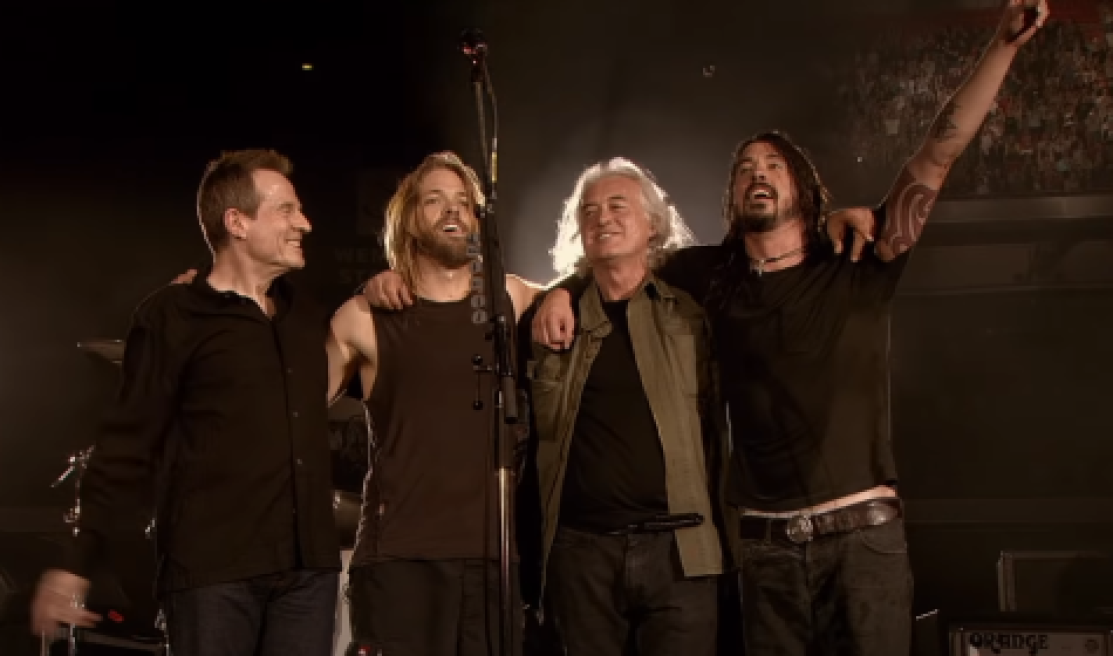 Dave Grohl nel 2007 era pronto a lasciare momentaneamente i Foo Fighters: "Se mi avessero chiamato i Led Zeppelin avrei accettato"