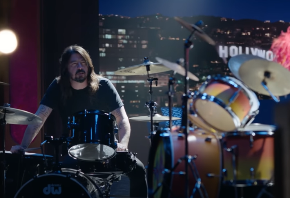 Dave Grohl Vs Animal del Muppet Show