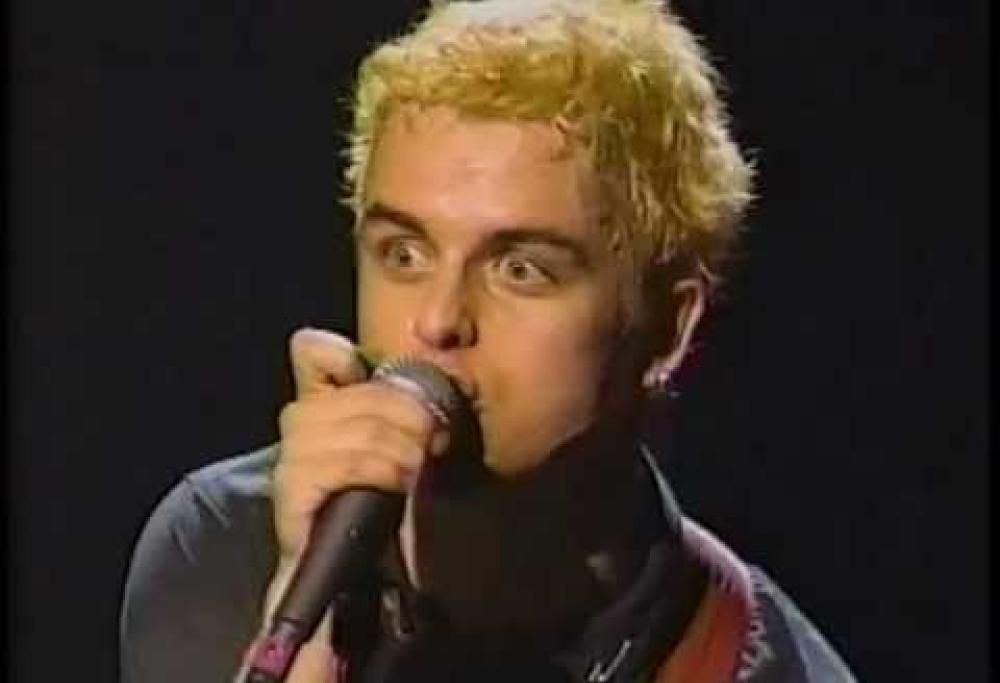 Green Day - She (live)