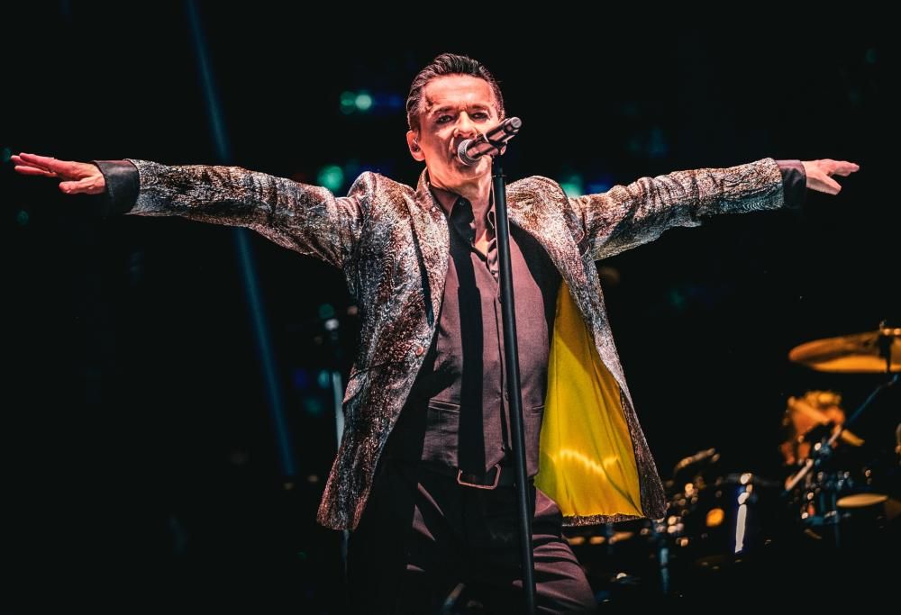 Depeche Mode: le foto più belle e la scaletta del concerto a Bologna