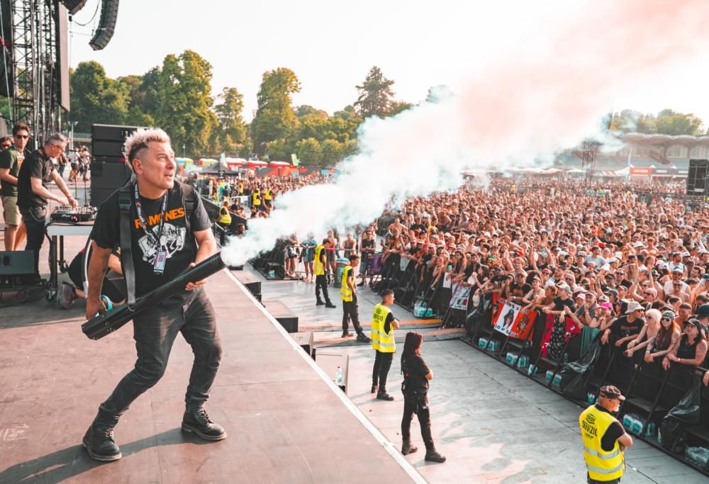 Firenze Rocks 2025 le foto più belle del Dj Set di Virgin Radio - Day 1