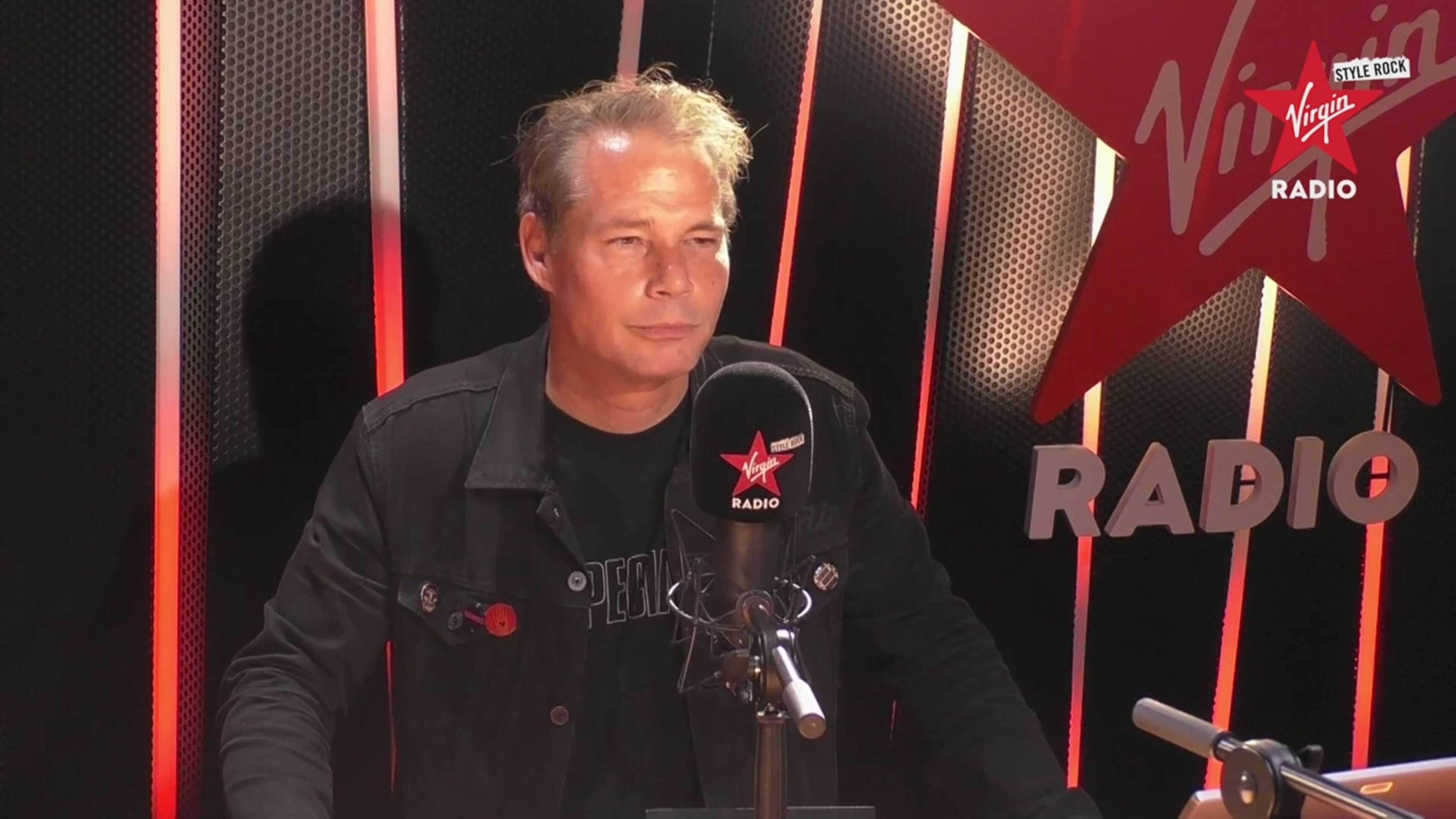 Obey: guarda l'intervista a Shepard Fairey