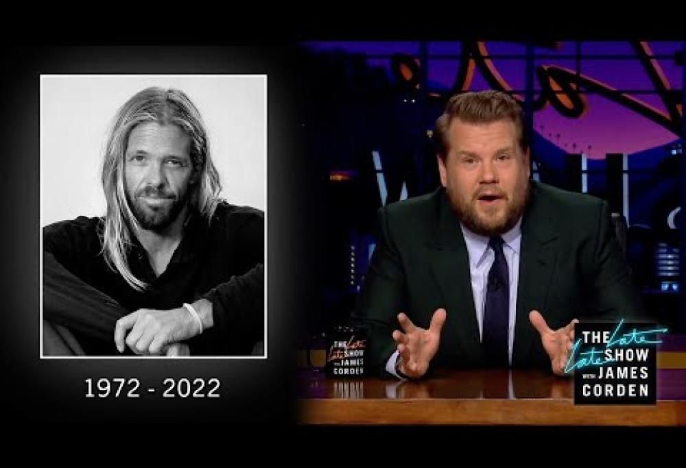 Taylor Hawkins, James Corden lo ricorda con un divertentissimo video alla batteria: "lui portava luce in ogni luogo"