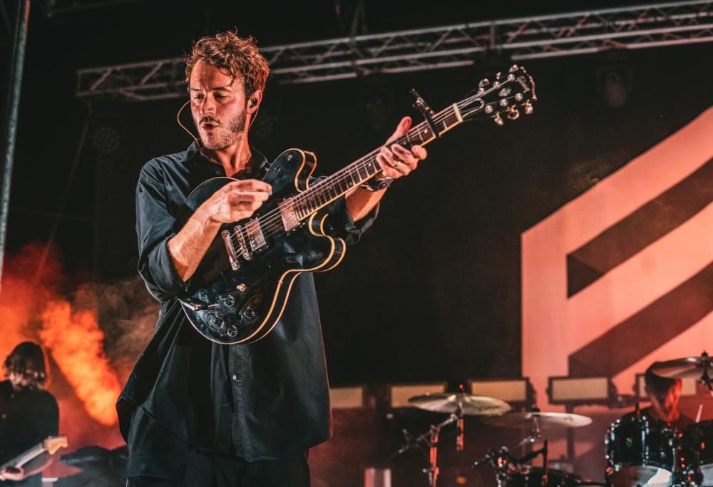 Editors: le foto più belle e la scaletta del concerto a Genova