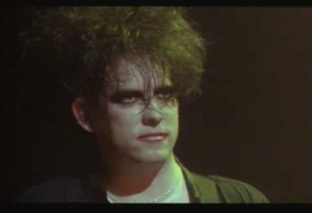 The Cure - In between Days (live)