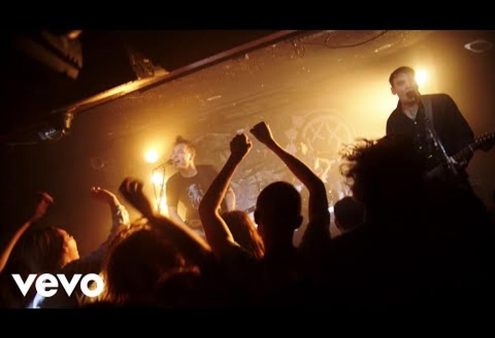 Blink-182 - Bored To Death
