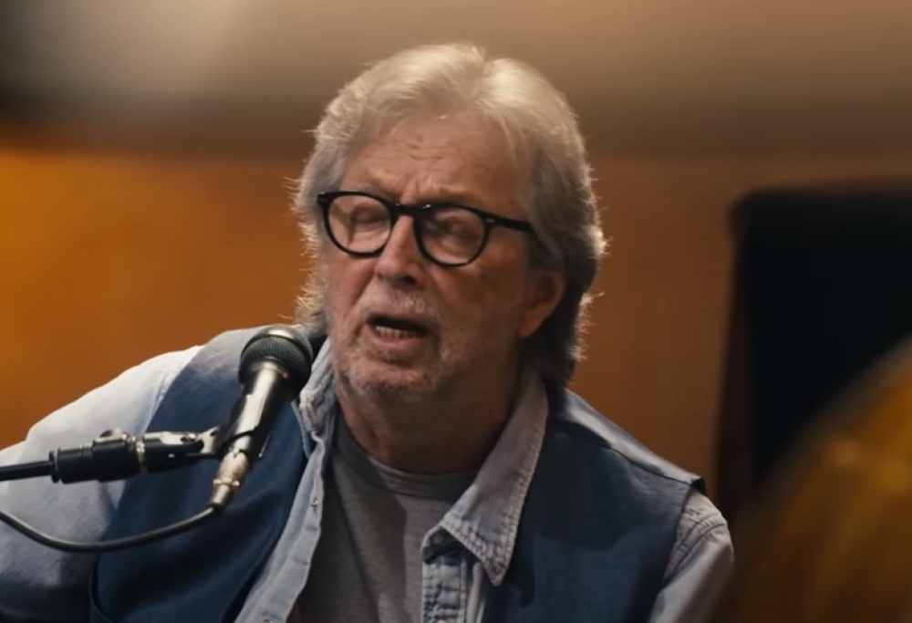Eric Clapton ha pubblicato Black Magic Woman, registrata per il nuovo album acustico The Lady In The Balcony. Guarda il video