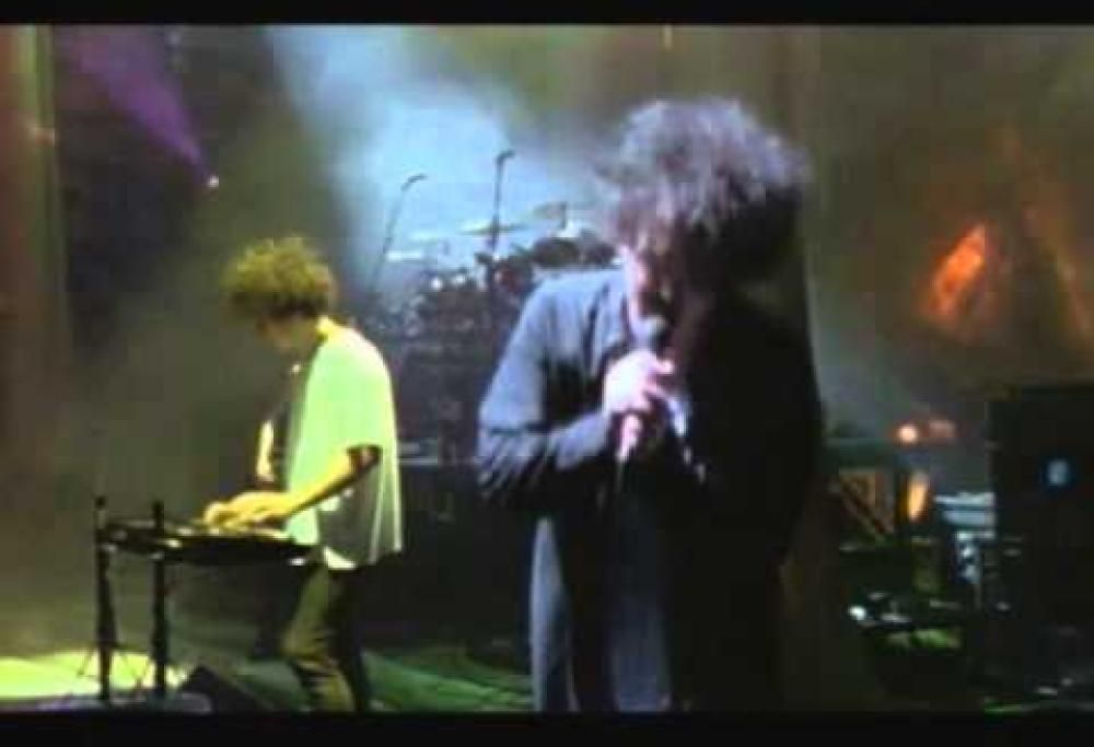 The Cure - Why Can't I Be You? (live)
