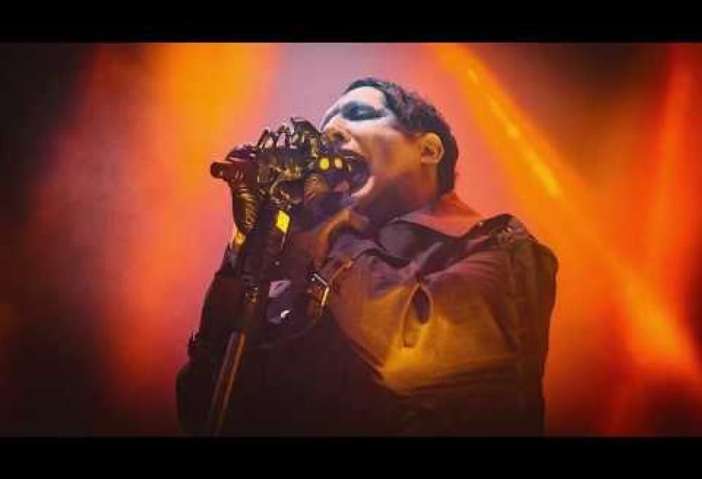 Marylin Manson reinterpreta un grande classico reso celebre da Johnny Cash: God’s Gonna Cut You Down. Ascolta il brano