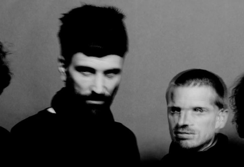 Kasabian, pubblicato il primo inedito (con Sergio Pizzorno come frontman) dopo l'allontanamento di Tom Meighan. Ascoltalo qui