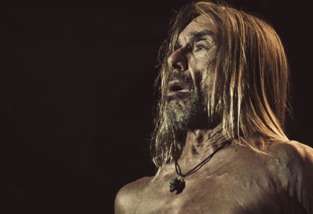 Iggy Pop trasmette il concerto integrale alla Royal Albert Hall di Londra per i fan in quarantena! Guardalo qui