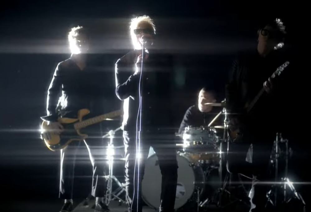 Gli Offspring hanno pubblicato il video ufficiale del nuovo singolo Let The Bad Times Roll. Guardalo qui