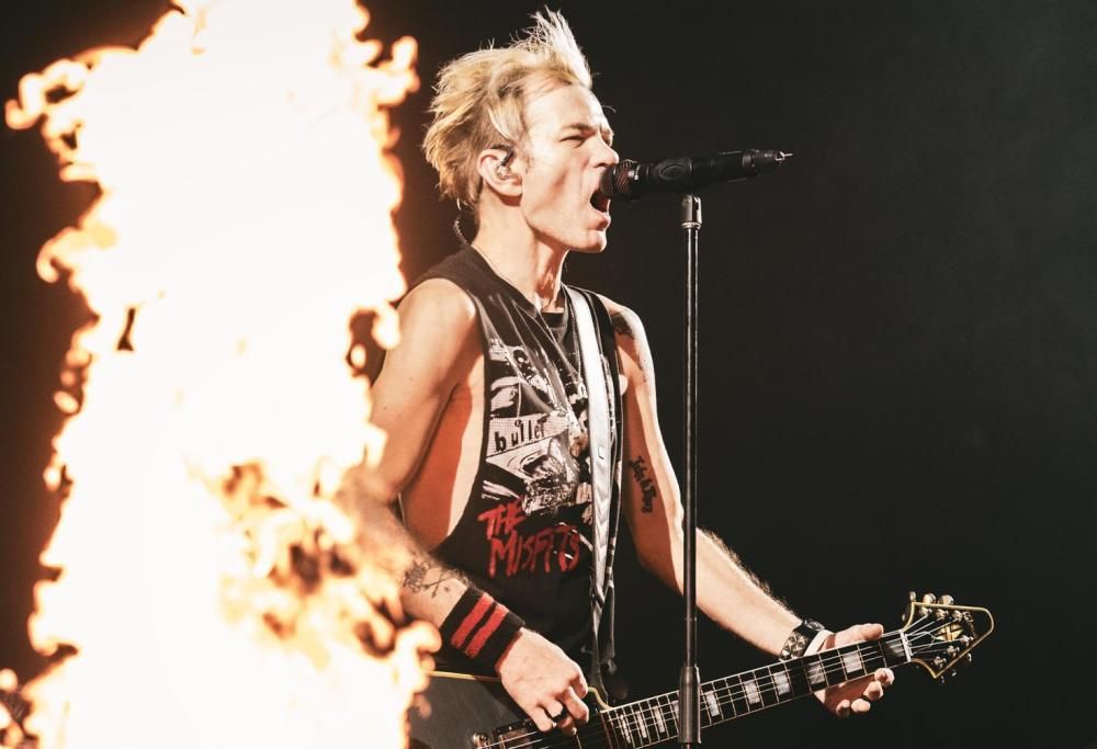 Sum 41: le foto più belle e la scaletta del concerto a Bologna. Guardale qui