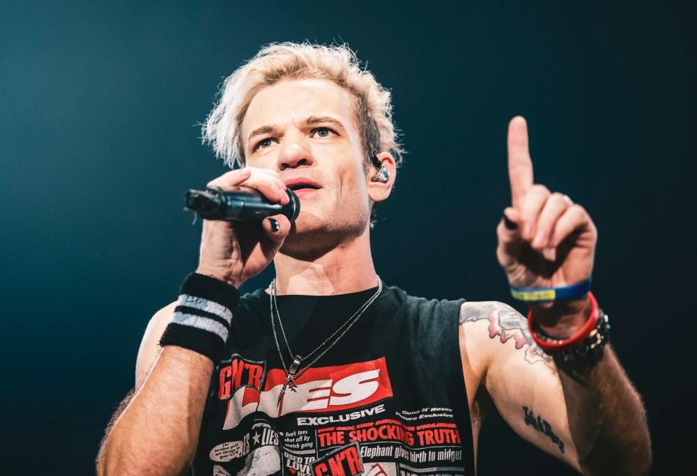 Sum 41 + Simple Plan: guarda le foto più belle del concerto a Bologna