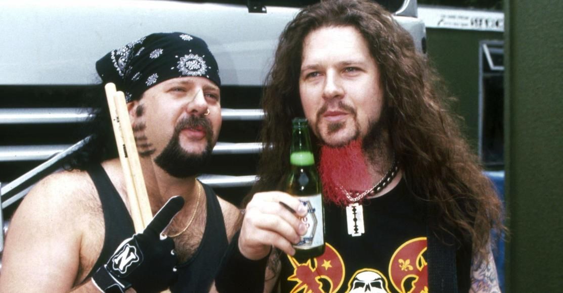 Pantera, l’assassinio di Dimebag Darrell sul palco: la tragica storia di quel concerto