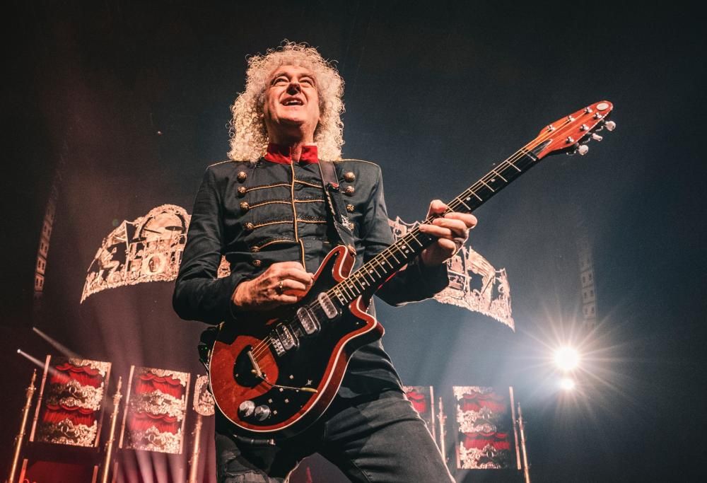 Queen + Adam Lambert: le foto più belle e la scaletta del secondo concerto a Bologna