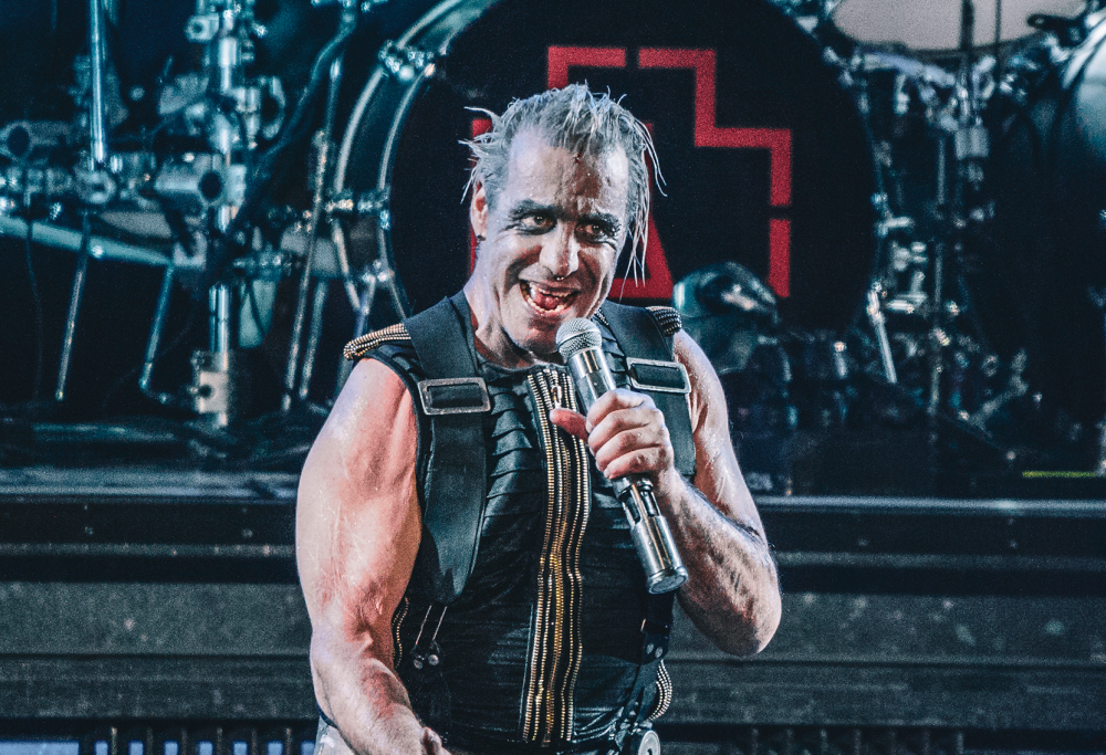 Rammstein: le foto più belle e la scaletta del concerto a Torino