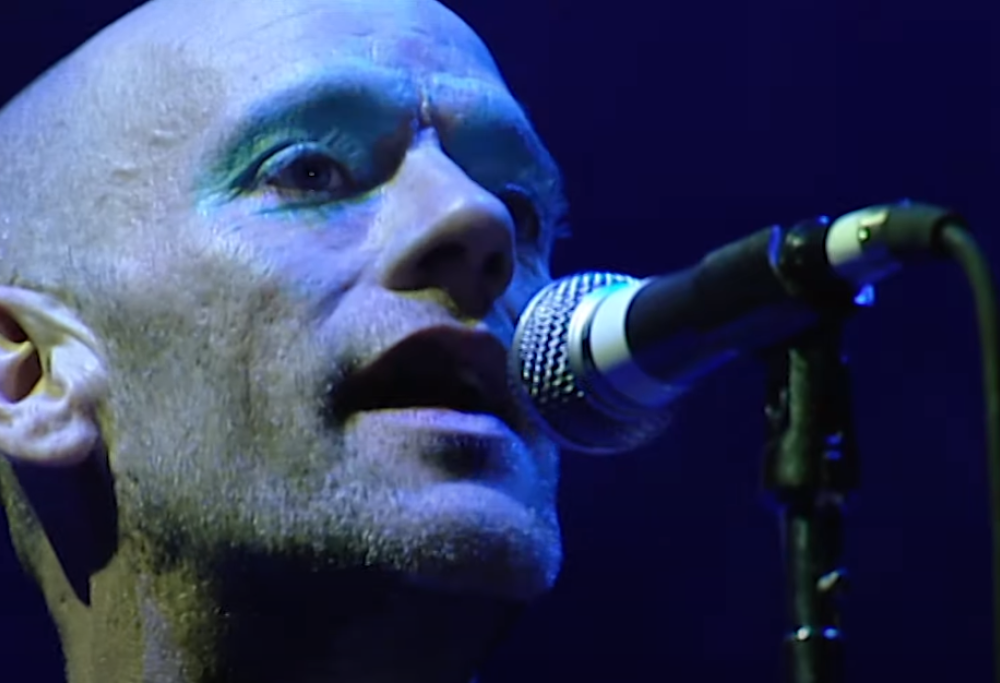 I R.E.M. pubblicano in versione integrale il concerto di Glastonbury '99. Guardalo qui