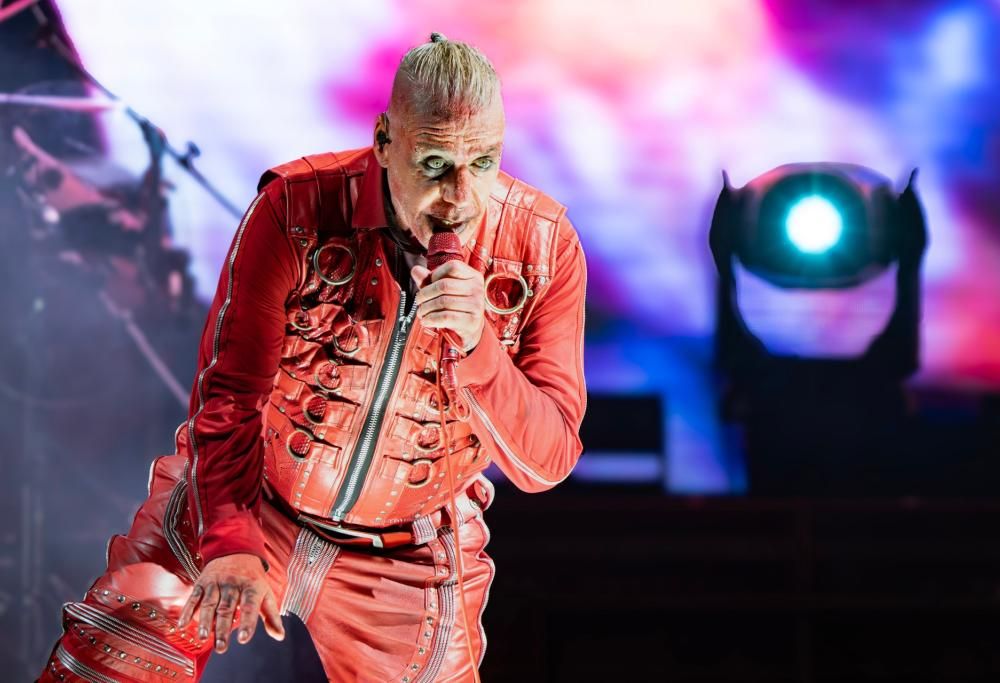 Till Lindemann: guarda le foto più belle e la scaletta del concerto a Lucca Summer Festival