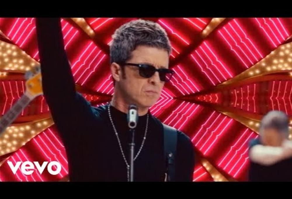 Noel Gallagher’s High Flying Birds - This Is The Place