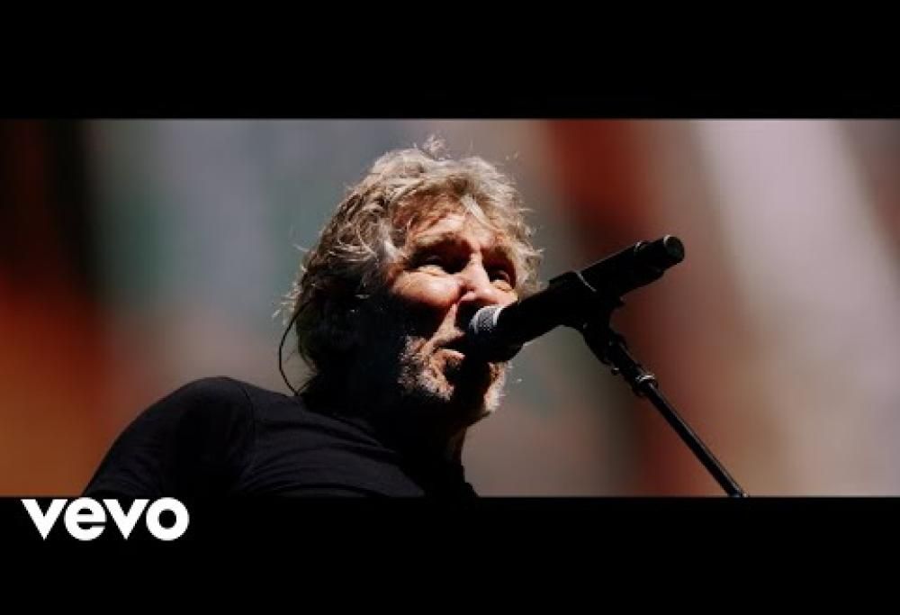 Roger Waters - Us & Them (Live)