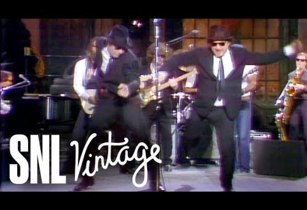 La prima esibizione di John Belushi e Dan Aykroyd come The Blues Brothers al Saturday Night Live