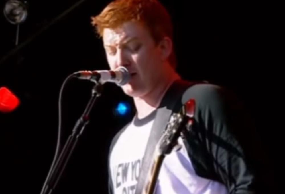Queens of The Stone Age - No One Knows (live)