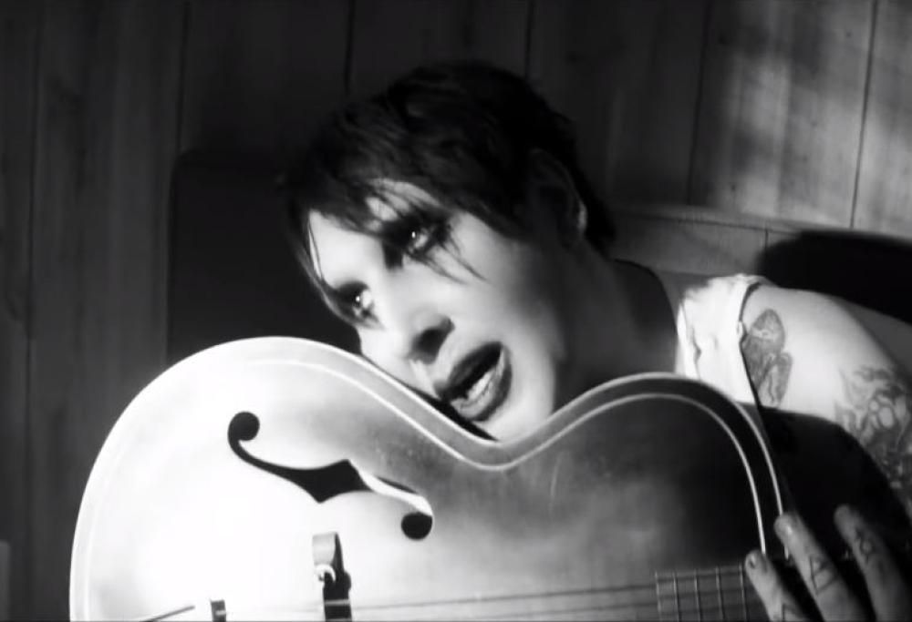 Marilyn Manson - God's Gonna Cut You Down