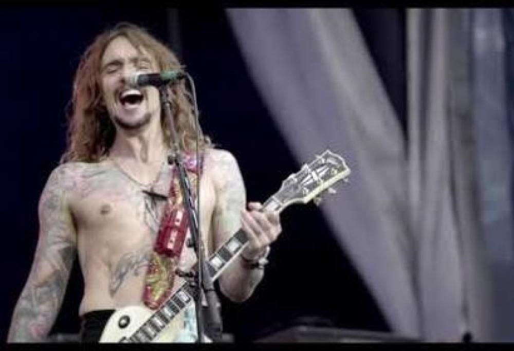 The Darkness - Heart Explodes