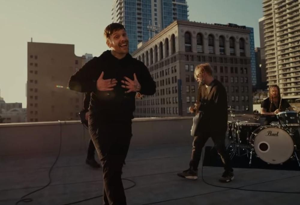 Shinedown - Attention Attention