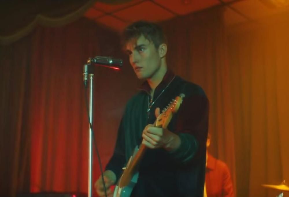 Sam Fender - Saturday