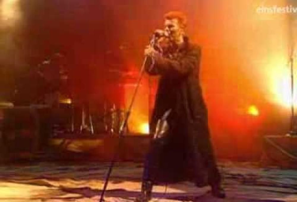 David Bowie - Moonage Daydream