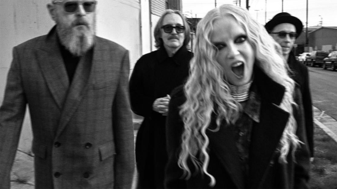 Regolamento: Garbage – Let All That We Imagine Be The Light