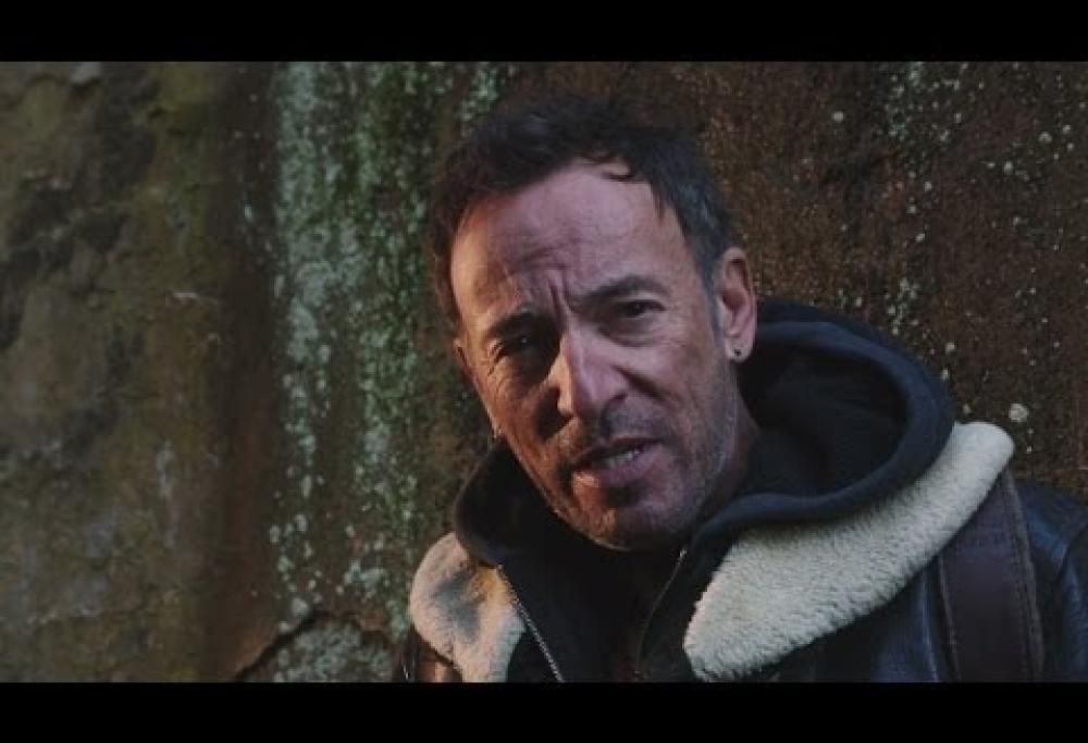 Bruce Springsteen - Hunter Of Invisible Game