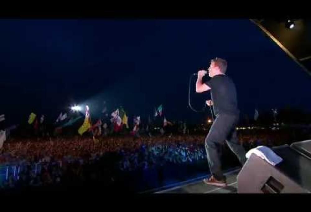 Blur - Girls And Boys (live)