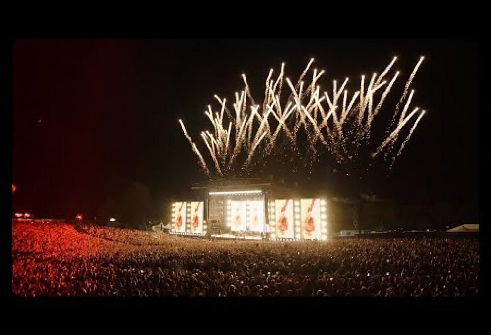 Liam Gallagher - Champagne Supernova (Live From Knebworth 22)