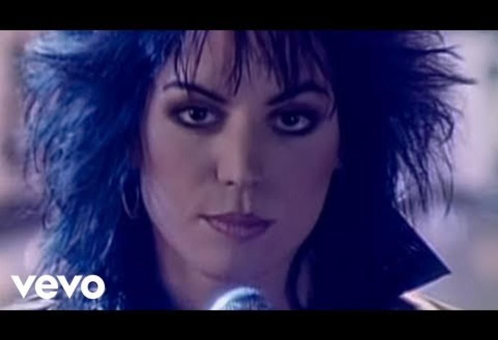 Joan Jett & The Blackhearts - I Hate Myself for Loving You