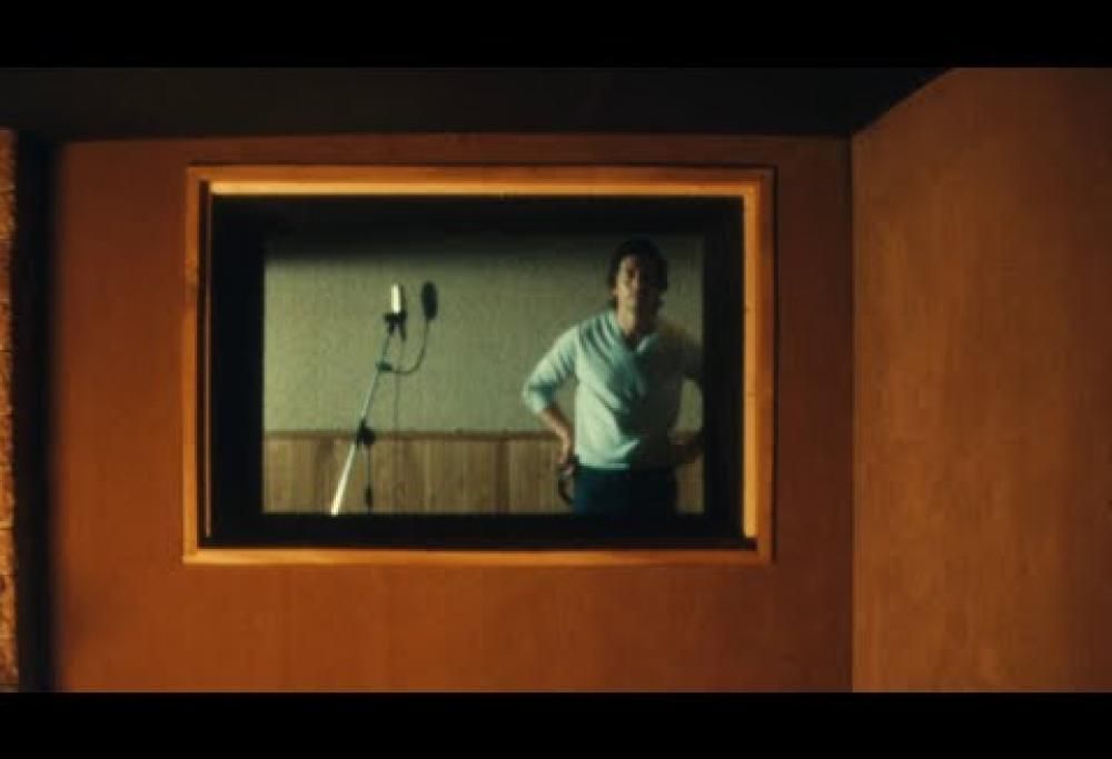 Arctic Monkeys - There’d Better Be A Mirrorbal