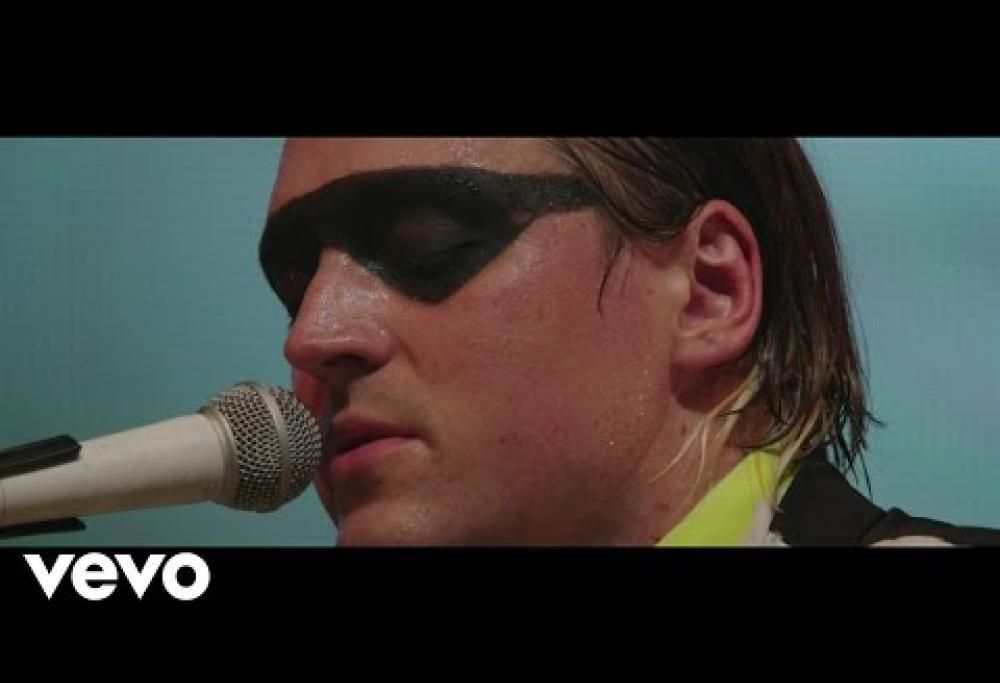 Arcade Fire - The Suburbs (Live)