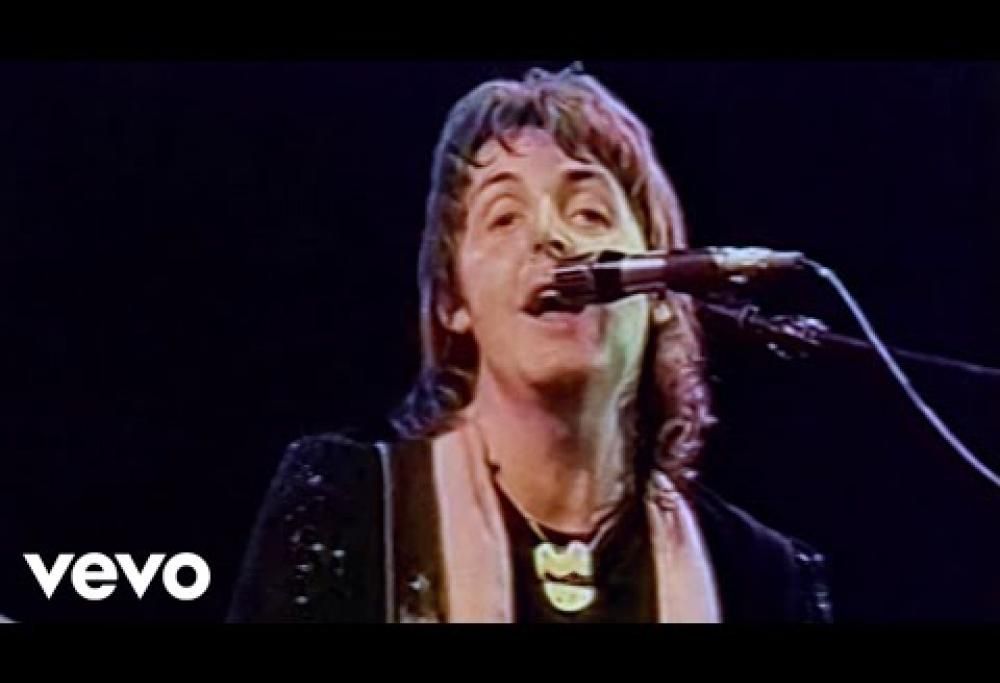 Paul McCartney & Wings - Hi Hi Hi