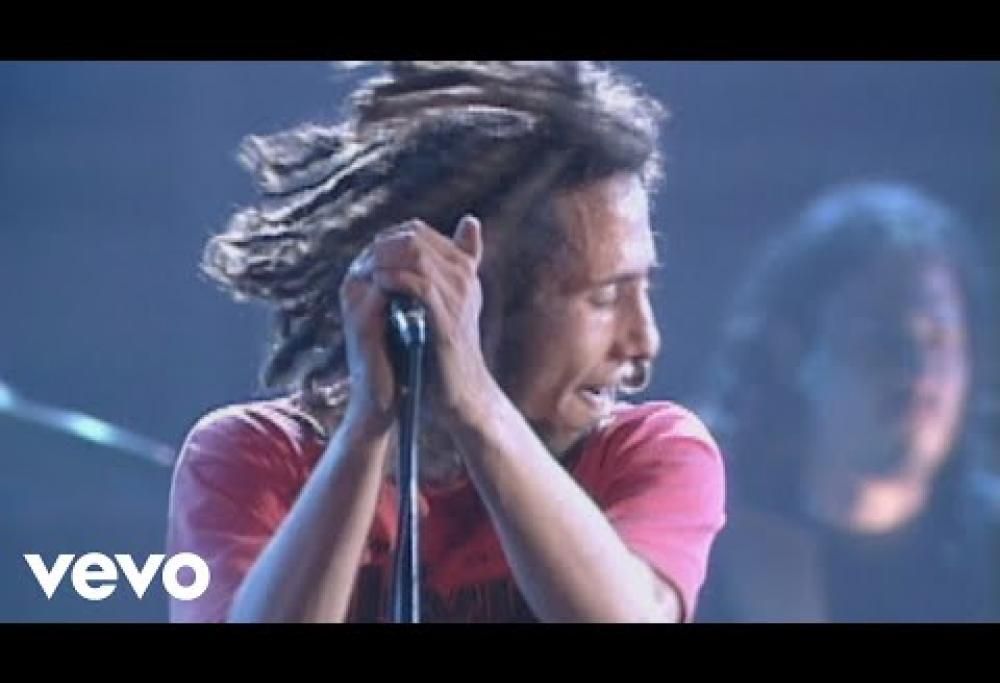 Rage Against The Machine - Sleep Now In The Fire (live)