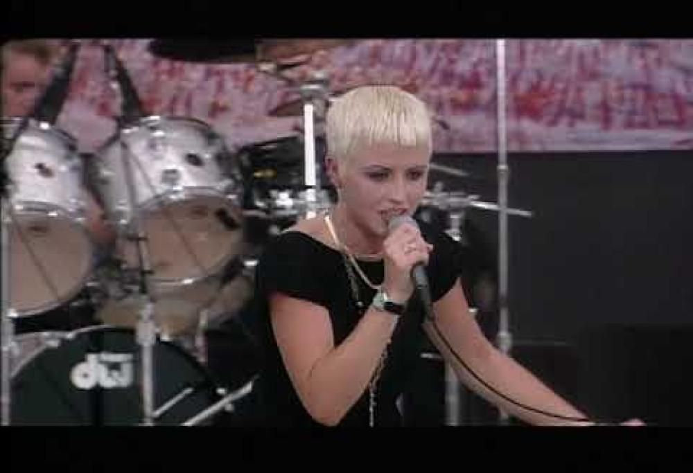 The Cranberries - Dreams (live)
