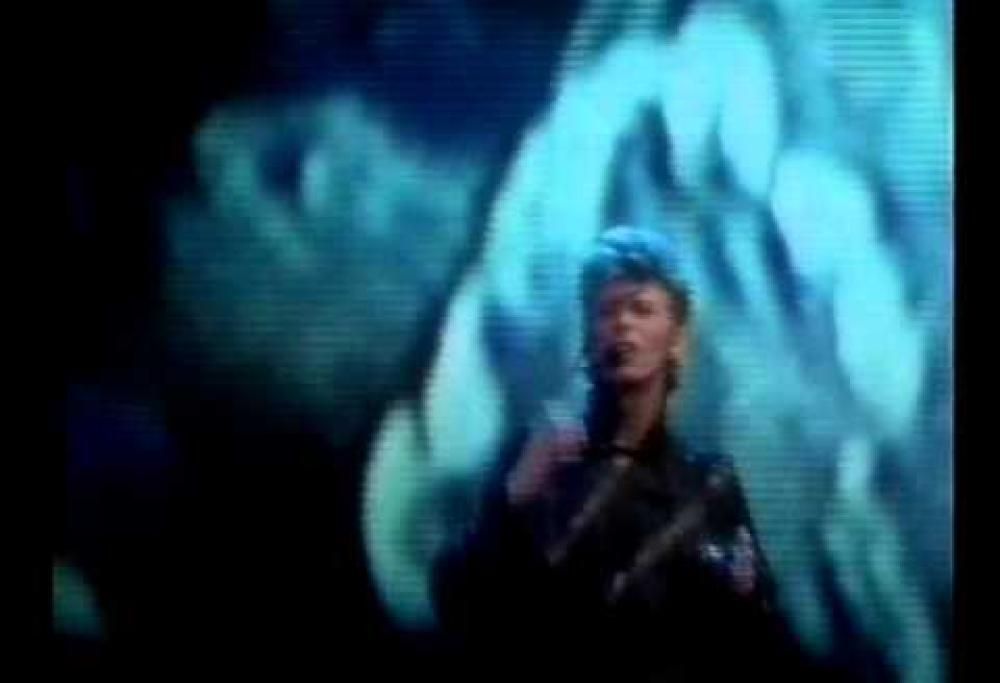 David Bowie - Heroes (1987 - live in Berlin)