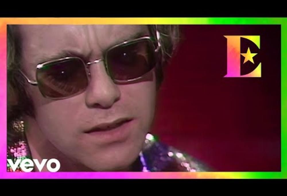 Elton John - Tiny Dancer