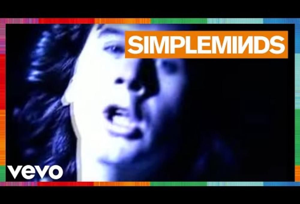 Simple Minds - She's A River