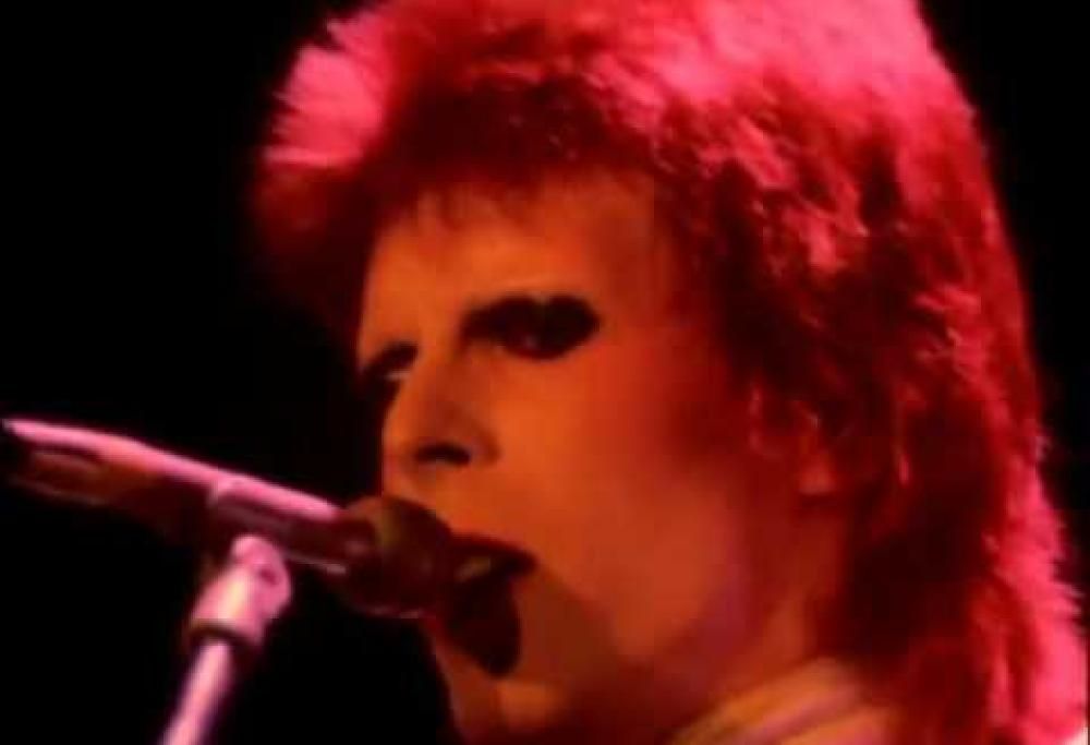 David Bowie - Moonage Daydream